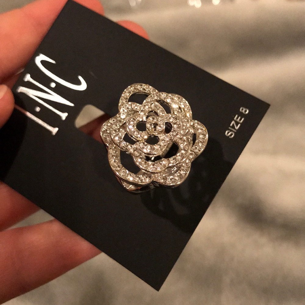 INC Rose Ring 🌹 - Picture 6 of 8
